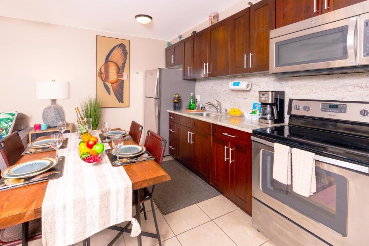 Apartment Deluxe Living In Waikiki - Ocean View With Parking