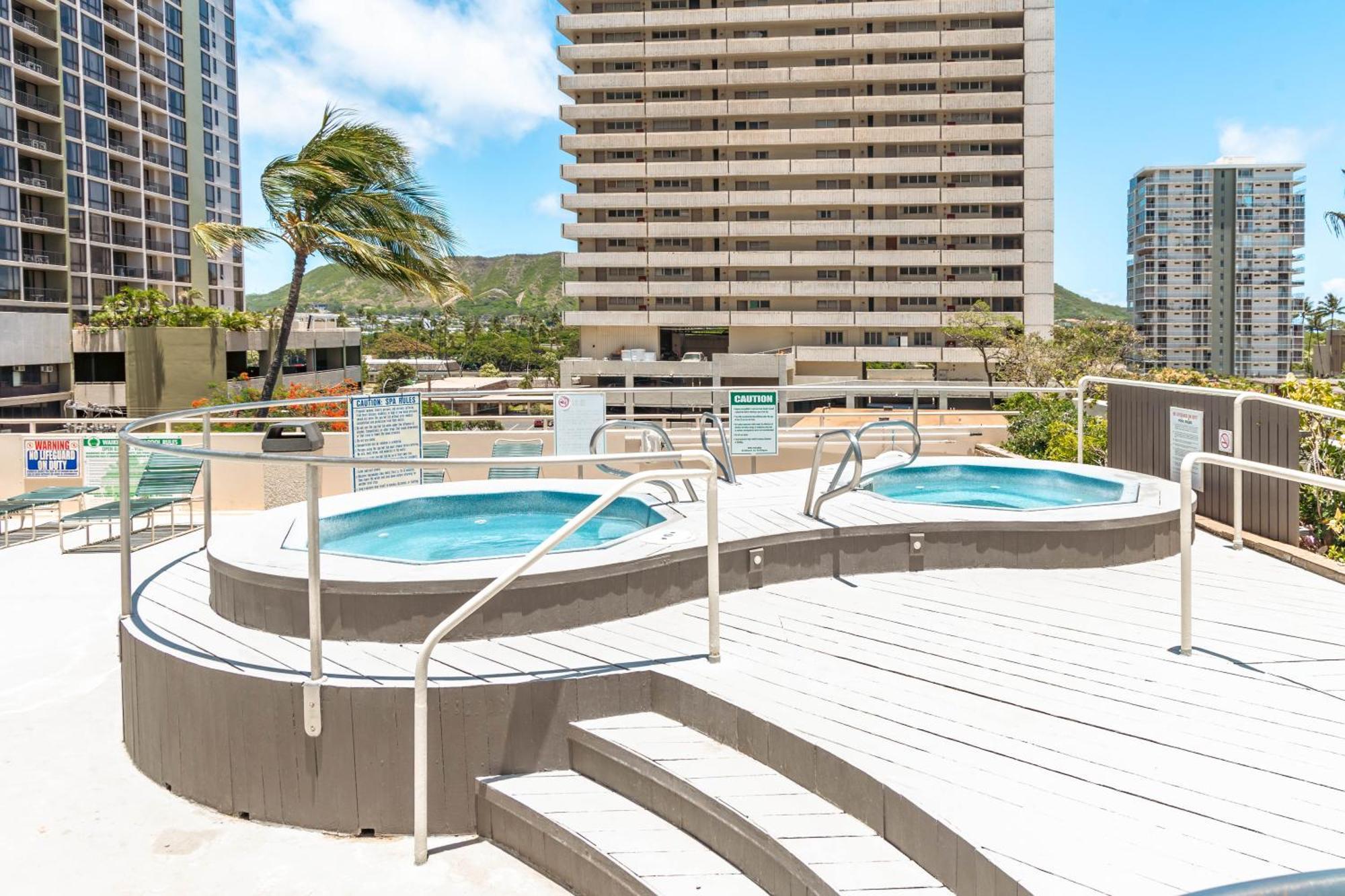Deluxe Living In Waikiki - Ocean View With Parking * Honolulu