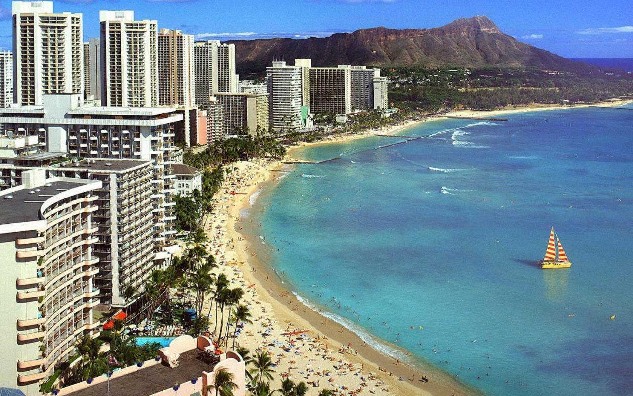 Apartment Deluxe Living In Waikiki - Ocean View With Parking Honolulu