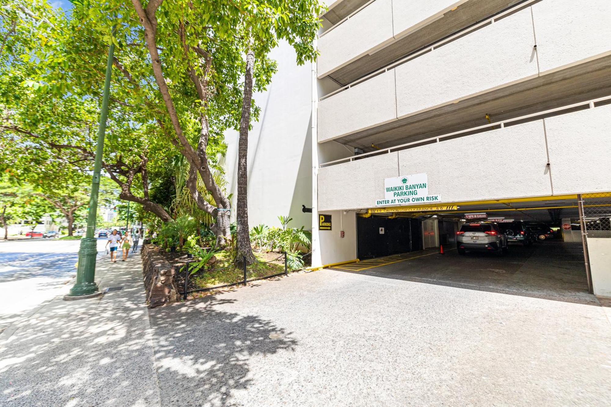 Apartment Deluxe Living In Waikiki - Ocean View With Parking *
